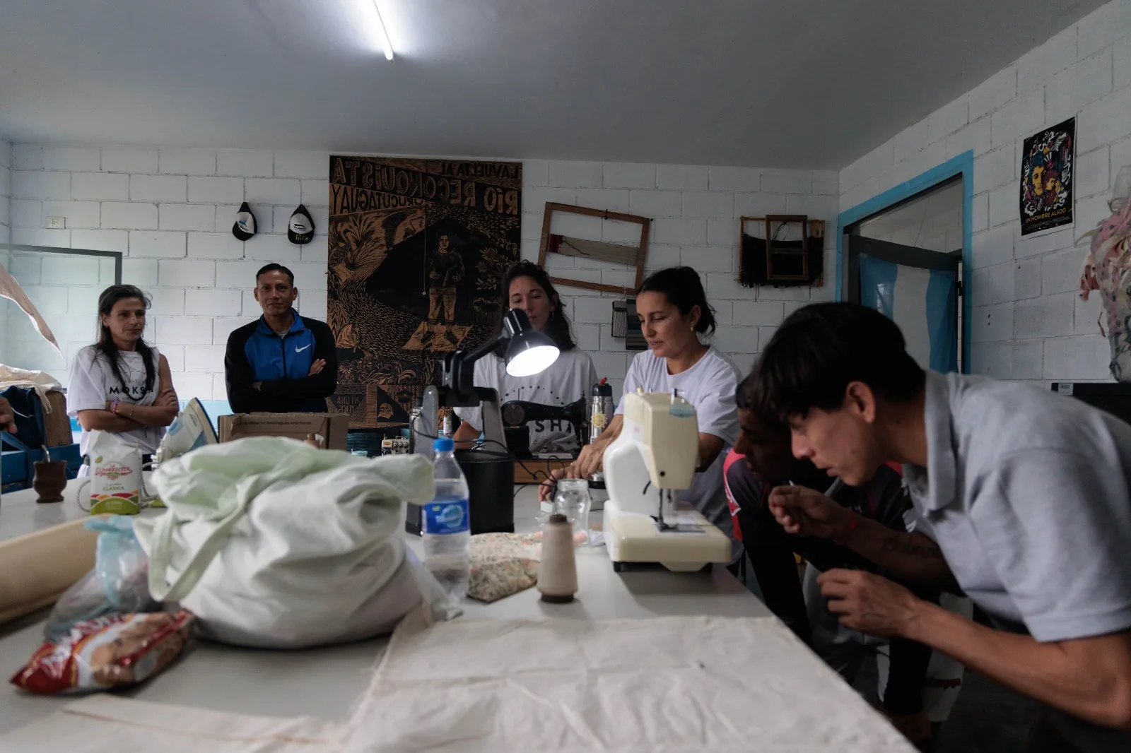 Foto — taller textil · máquinas de coser